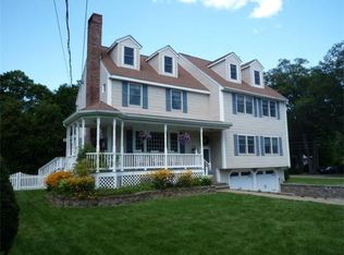 1 Thomas Rd, Lynnfield, MA 01940