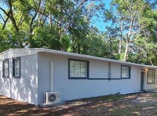 1682 Brookview Dr S, Jacksonville, FL 32246