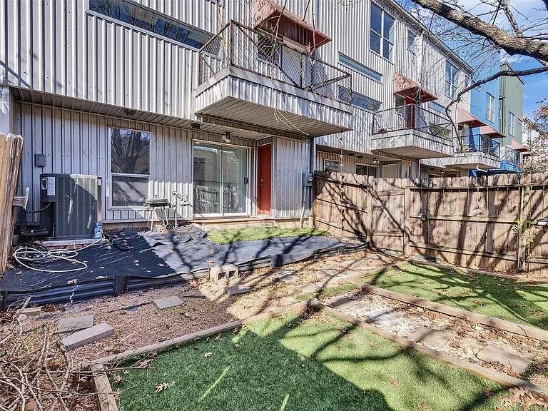 6935 Yellowstone Way Dr — Photo 12
