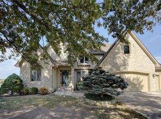 434 SW Albatross Ct, Lees Summit, MO 64082