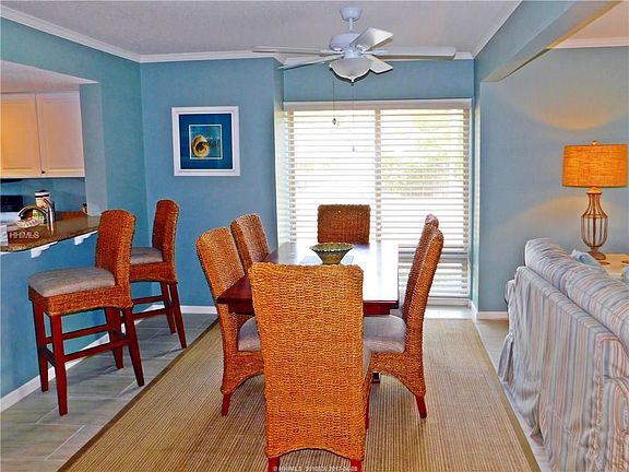 4th image of 9 Tanglewood Dr APT 1001
