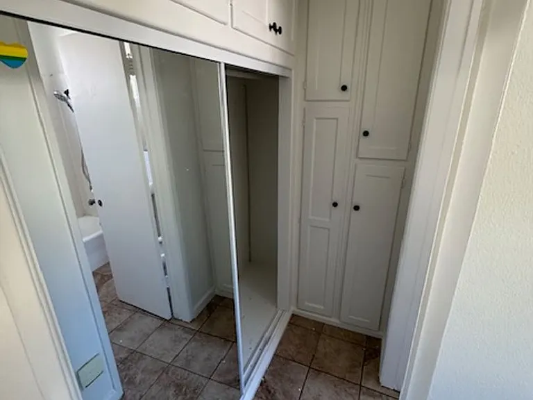 25 Bennett Ave — Photo 8