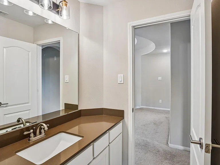 5306 Linden Field Ct — Photo 35