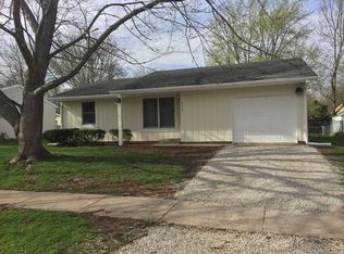 3110 W John St, Champaign, IL 61821