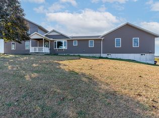 2362 152nd St, Muscatine, IA 52761
