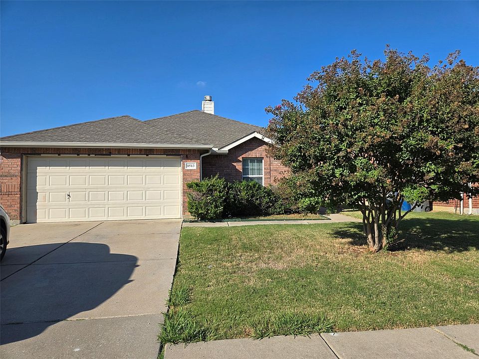 1st image of 1513 Breeze Ln