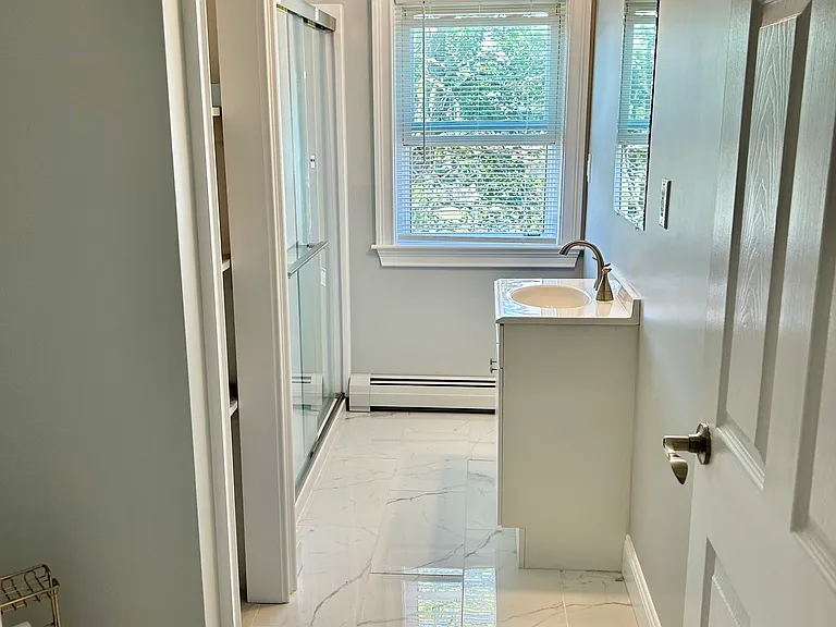 71 Yeoman Ave — Photo 4