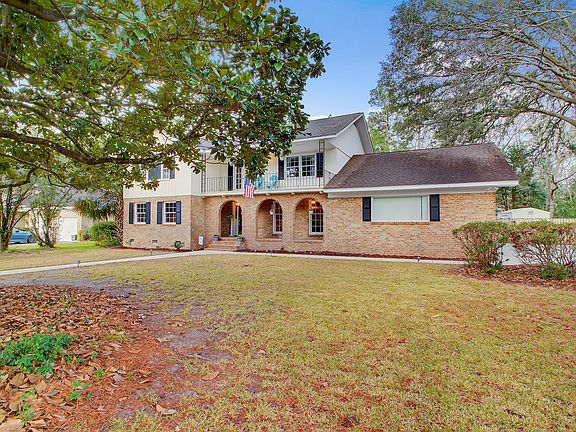3rd image of 112 Ayers Dr