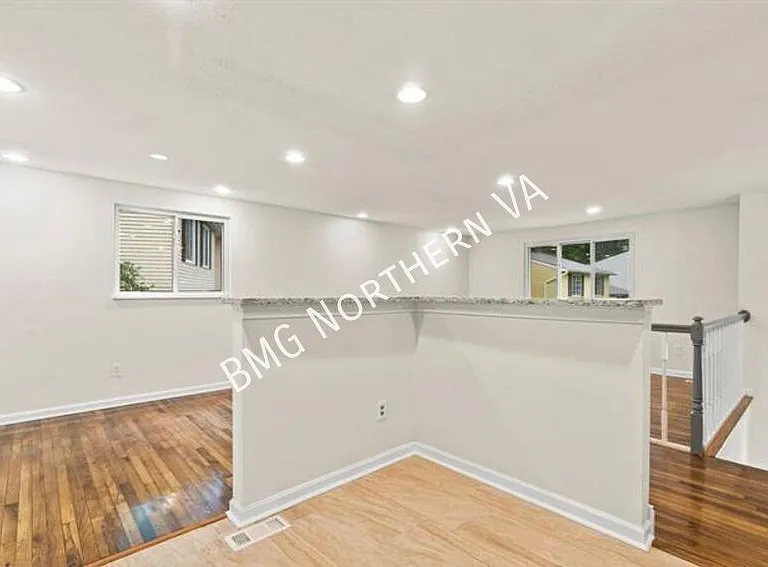 8461 Yellow Leaf Ct — Photo 4
