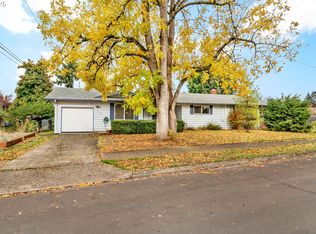 1620 Long Island Dr, Eugene, OR 97401