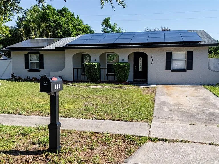 618 Jupiter Way — Photo 1
