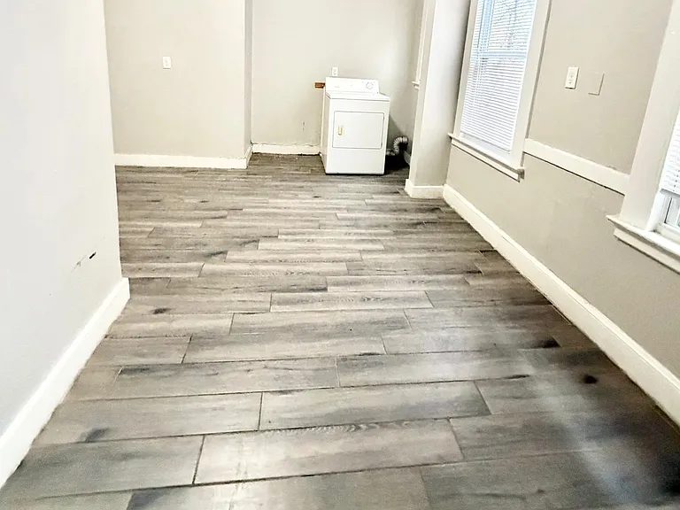 536 Winthrop Ave #1R — Photo 3