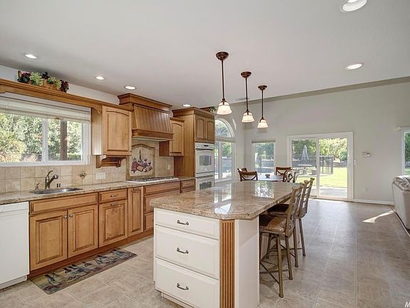 5th image of 6930 Olive Grove Dr