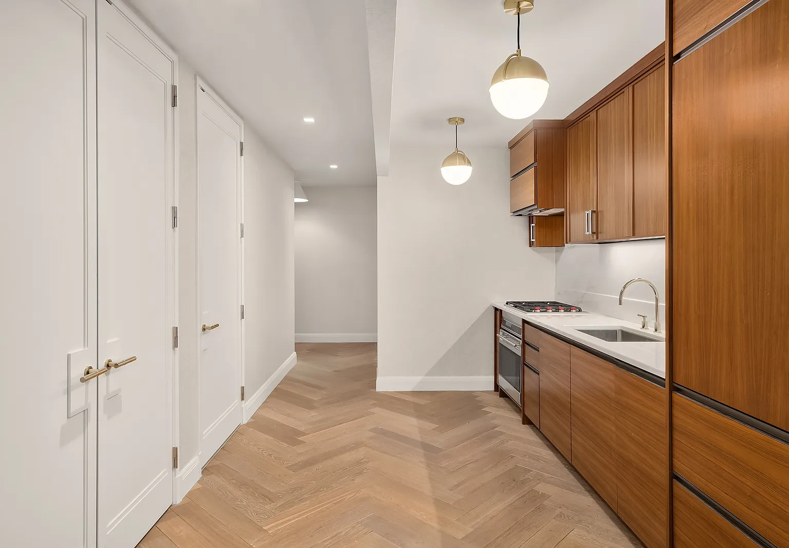 150 Charles Street — Photo 2