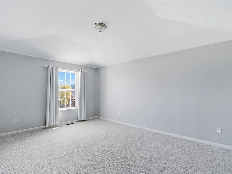 1304 Riversedge Dr — Photo 30