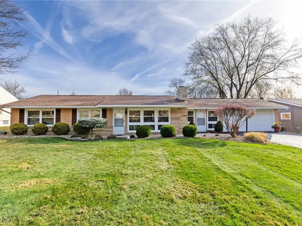 1165 Laurelwood Rd, Mansfield, OH 44907