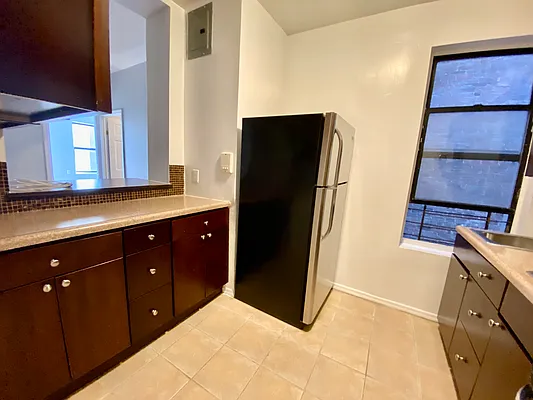 Rented by Swythe, Inc. | media 16