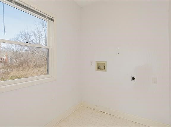 5th image of 3022 NW 57th Ter