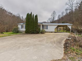 207 Amber Ln, Ulysses, KY 41264