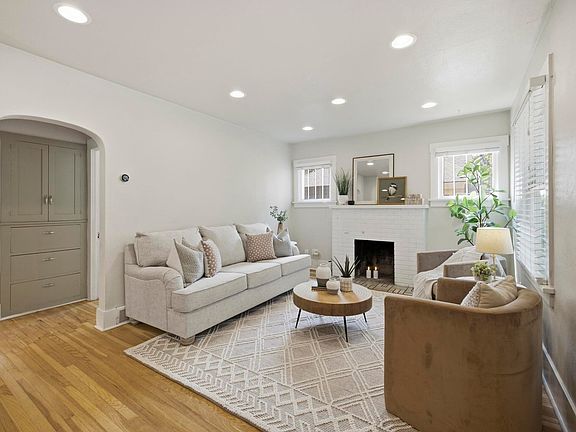 5th image of 411 W Oak St
