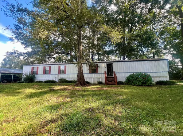 133 Coolwood Dr, Statesville, NC 28625