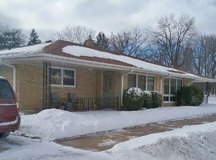 5004 Ridgeway Ave, Racine, WI 53406