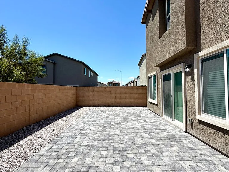5646 Mesa Sedona St — Photo 39