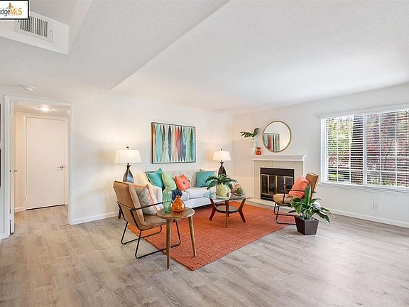 5th image of 485 Canyon Oaks Dr APT C