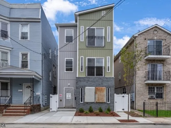 713 South 11th St, Newark City, NJ 07103