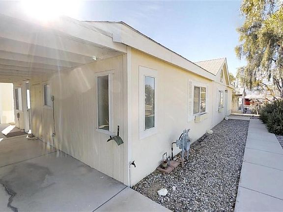 3rd image of 2638 E Davida Ave