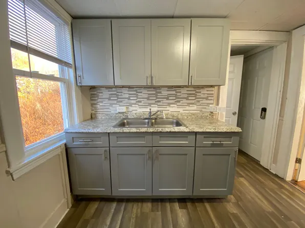 182 Grant St #3, Portland, ME 04101