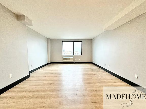 2nd image of 88 Linden Blvd #7P