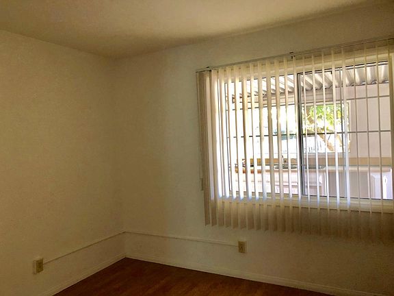 2nd image of 1085 Forestdale Ave