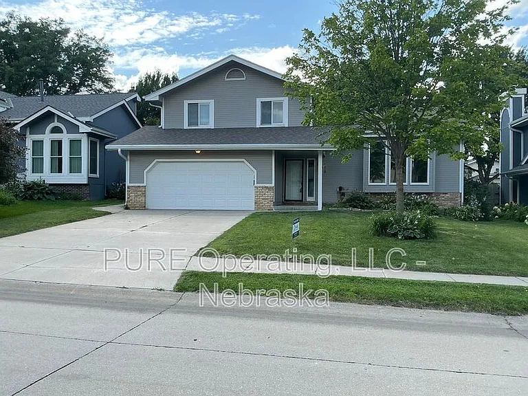 5018 S 163rd St — Photo 12