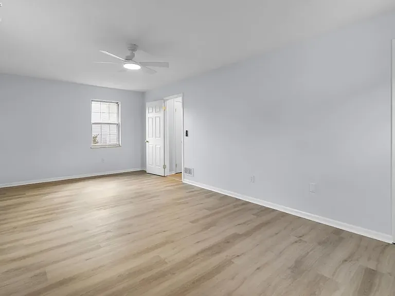 914 Hayes Ave — Photo 30