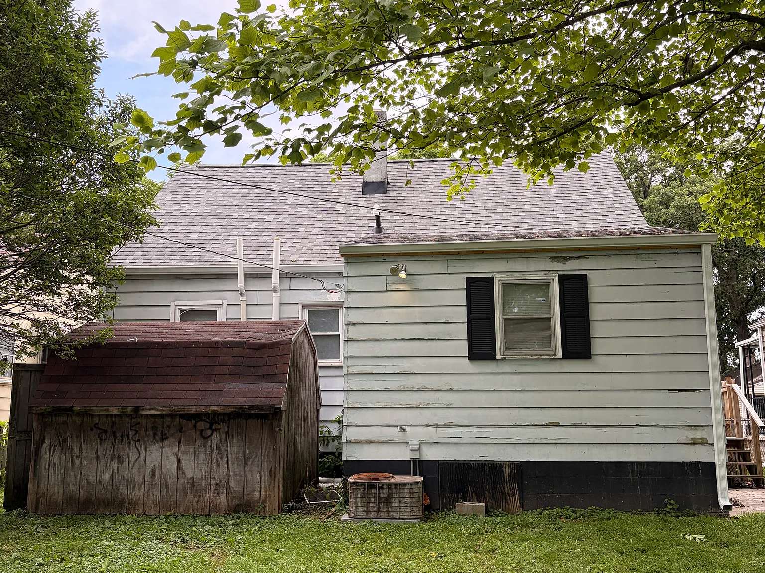 3 bed, 1100 sqft, $1,000 — Photo 3
