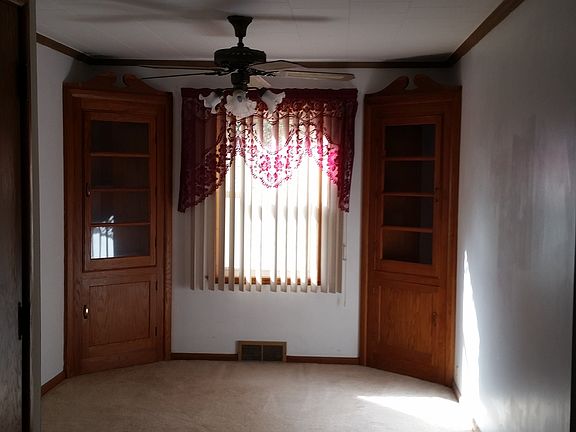 4th image of 211 N 11th St