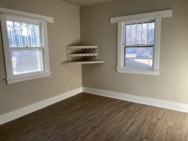 1408 W Koenig St — Photo 8