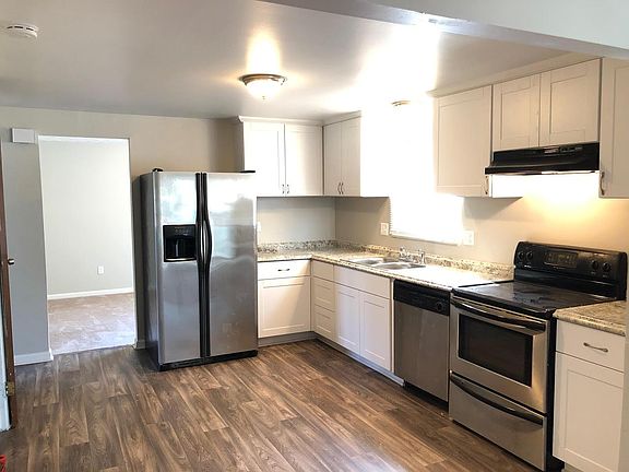 3rd image of 4001 Platte Ave