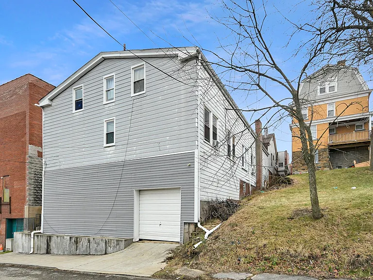 2040 Brownsville Rd #A — Photo 17
