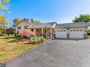 4861 Camp Woods Rd, Glenville, PA