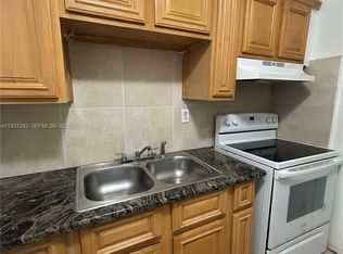 1220 NE 110th Ter TRLR B, Miami, FL 33161