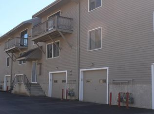 125 Chapin Rd APT 2E, Hudson, MA 01749