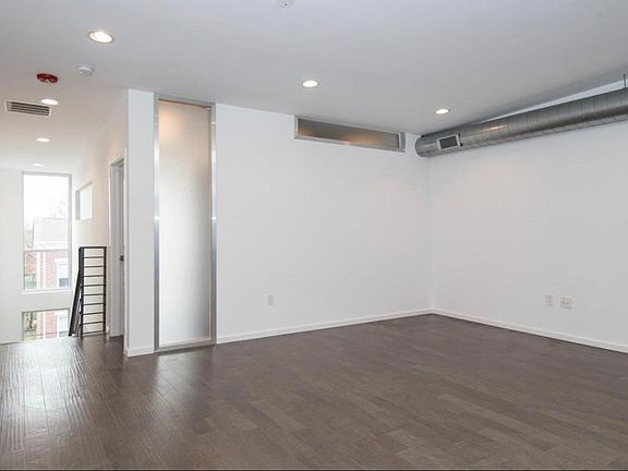 3rd image of 1442 N 7th St APT 2