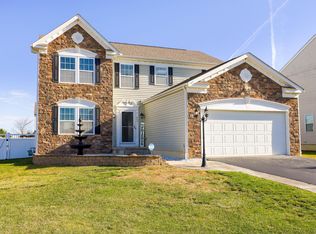 243 Victorian Dr, Commercial Pt, OH 43116