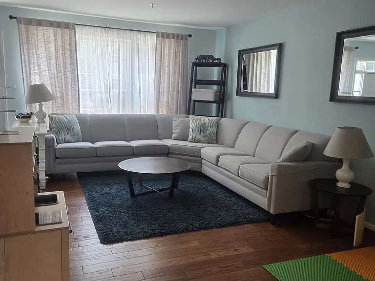 131 Quiet Waters Pl — Photo 4