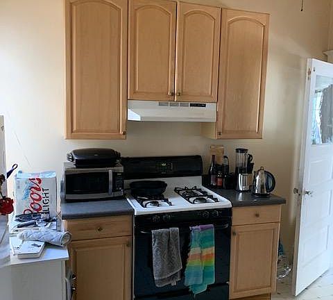 5th image of 871 Greenwich St #871