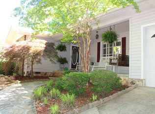 2610 Arrowhead Rd, Alexander City, AL 35010