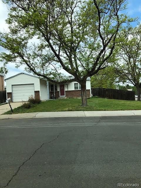 2nd image of 3907 S Truckee St
