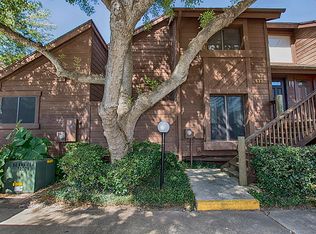 633 Davis Rd, League City, TX 77573